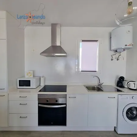 Apartmán Buenavida Cozy Vv With Communal Pool And Air Con *