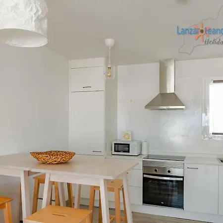 Buenavida Cozy Vv With Communal Pool And Air Con Apartment